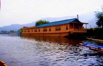 Memorable 5 Days 4 Nights Leh Holiday Package