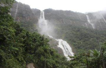 Beautiful 14 Days 13 Nights Guwahati, Cherrapunjee, Shillong, Tezpur, Kaziranga, Kohima, Mon with Dibrugarh Trip Package