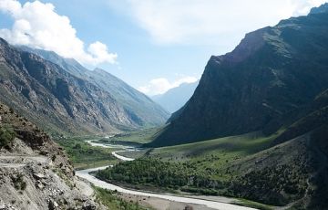 Amazing 6 Days 5 Nights Srinagar, Gulmarg with Pahalgam Tour Package