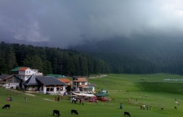Family Getaway 5 Days 4 Nights Dalhousie, khajjiar and Dharamsala Tour Package