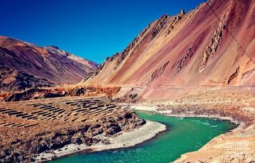 Family Getaway 6 Days 5 Nights Leh and Khardungla Vacation Package