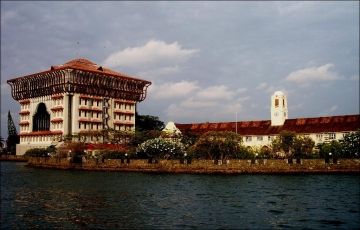 Memorable 4 Days 3 Nights Cochin, Alleppey with Kumarakom Trip Package
