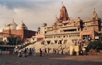 Pleasurable 3 Days 2 Nights Agra, Mathura, Vrindavan and Fateh Pur Sikri Tour Package