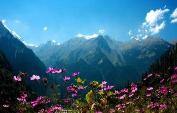 Memorable 5 Days 4 Nights Manali with Delhi Trip Package