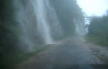 Memorable 5 Days 4 Nights Shillong, Cherrapunjee, Guwahati and Mawlynnong Village Vacation Package