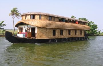 Experience 2 Days 1 Night Alappuzha Trip Package