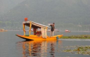 Pleasurable Srinagar Tour Package for 5 Days 4 Nights