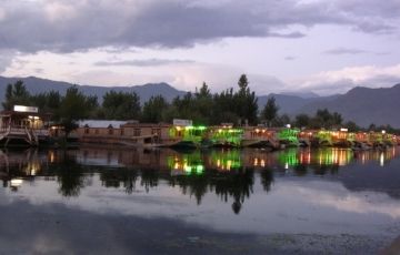6 Days 5 Nights Srinagar and Pahalgam Tour Package