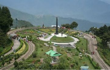 Heart-warming 7 Days 6 Nights Darjeeling, Gangtok and Lachung Tour Package