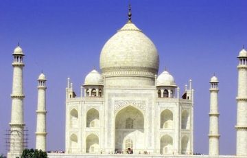 Experience 2 Days 1 Night Agra Vacation Package