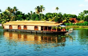 Beautiful Alleppey Tour Package for 4 Days 3 Nights