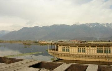 Beautiful 7 Days 6 Nights Chandigarh, Pahalgam and Srinagar Tour Package