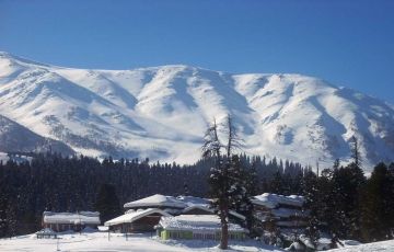 Beautiful 7 Days 6 Nights Chandigarh, Pahalgam and Srinagar Tour Package