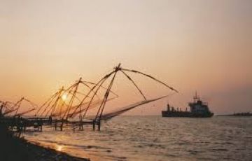 Heart-warming 6 Days 5 Nights Cochin, Munnar with Alleppey Tour Package