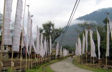 Pleasurable 6 Days 5 Nights Yuksam with Tshoka Holiday Package