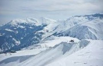 Beautiful 4 Days 3 Nights Srinagar, Gulmarg and Pahalgam Tour Package