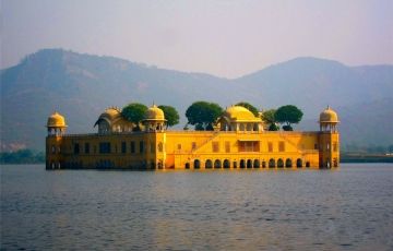 Ecstatic 7 Days 6 Nights Jaipur Vacation Package