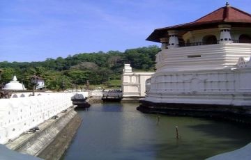 Magical 6 Days 5 Nights Kandy, Hikkaduwa and Colombo Holiday Package