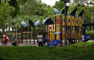 Beautiful 5 Days 4 Nights Hong Kong, Macau with Disney Land Holiday Package