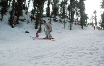 Pleasurable 7 Days 6 Nights Shimla, Manali and Chandigarh Trip Package