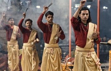 Family Getaway 11 Days 10 Nights Kolkata, Varanasi with Agra Holiday Package