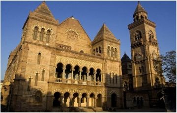 Magical 4 Days 3 Nights Bhuj, Mandvi, White Rann, Dhordo with Hodka Holiday Package