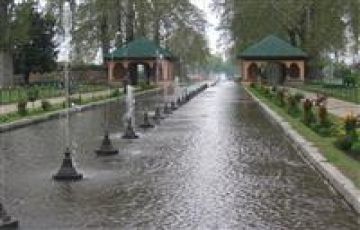 Family Tour Of Kashmir (Minimum 4 Person)