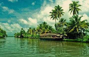 Memorable 15 Days 16 Nights Mumbai, Goa, Kochi, Munnar, Alleppey, Agra with Jaipur Holiday Package