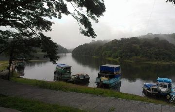 Magical 7 Days 6 Nights Munnar, Thekkady, Alappuzha with Kovalam Tour Package