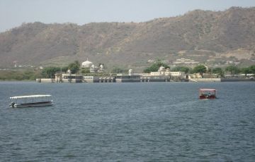 Best 3 Days 2 Nights Udaipur Holiday Package