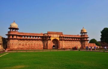 3 Days New Delhi to Agra Holiday Package