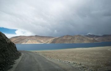 Ecstatic 7 Days 6 Nights Leh, Pangong Lake and Srinagar Vacation Package