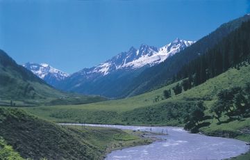 Pleasurable 7 Days 6 Nights Kashmir, Srinagar, Sonamarg, Pahalgam with Gulmarg Trip Package