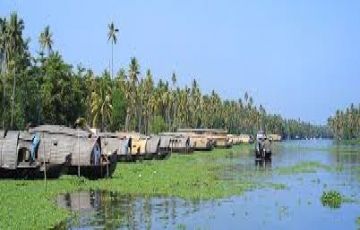 Family Getaway 6 Days 5 Nights Cochin, Munnar, Thekkady with Alleppey Tour Package