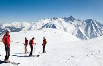Amazing 5 Days 4 Nights Srinagar, Gulmarg, Pahalgham with Sonamarg Tour Package