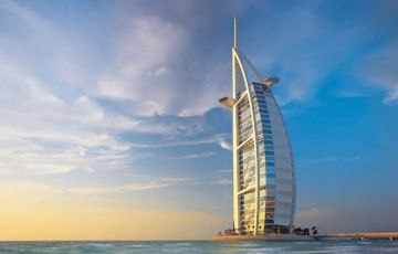 Beautiful 4 Days Dubai Vacation Package by HelloTravel In-House Experts