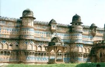 Experience 3 Days 2 Nights Khajuraho, Jhansi, Orchha with Panna National Park Vacation Package