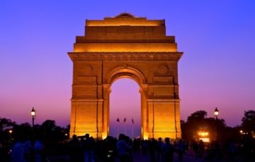 14 Days 13 Nights Delhi, Agra, Jaipur, Mumbai, Alleppey, Kumarakom and Kovalam Tour Package