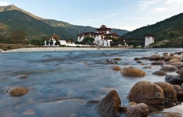 Family Getaway 10 Days 9 Nights Thimphu, Punakha, Gangtey, Phuentsholing, Paro with Chele-La-Pass Trip Package