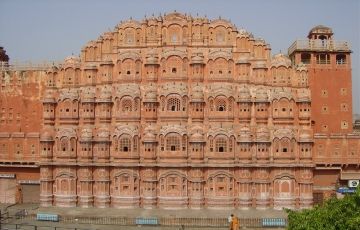 Amazing 4 Days 3 Nights New Delhi, Jaipur, Agra with Vrindavan Vacation Package