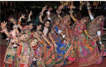 Best 5 Days 4 Nights Ahmedabad and Vadodara Trip Package