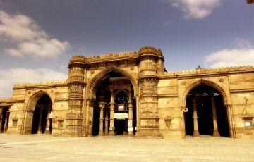 Ecstatic 5 Days 4 Nights Vadodara Tour Package