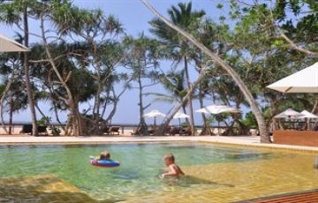 Amazing 7 Days 6 Nights Negombo, Pinnawela, Kandy, Nuwaraerliya, Nuwaraerliya and Hikkaduwa Trip Package