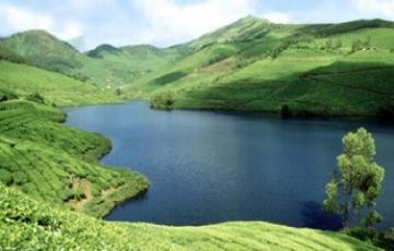 Best 6 Days 5 Nights Munnar, Alleppey and Kovalam Holiday Package