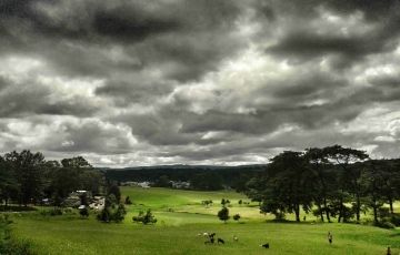 Amazing 5 Days 4 Nights Mawlynong Vacation Package