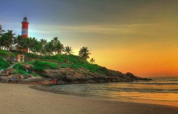 Heart-warming 7 Days 6 Nights Coachin, Munnar, Thekkady, Alleppy House boat, Kovalam with Trivandrum Tour Package