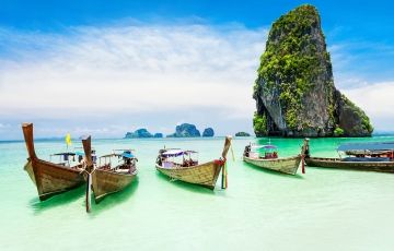 Ecstatic 11 Days 10 Nights Hong Kong, Macau with Phuket Tour Package