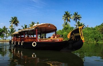 Best 6 Days 5 Nights Munnar, Thekkady, Alleppey with Coachin Holiday Package