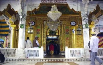 Beautiful 6 Days 5 Nights New Delhi, Agra, Jaipur with Ajmer Tour Package