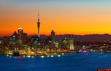 7 Days 6 Nights Auckland, Waitomo and Rotorua Holiday Package